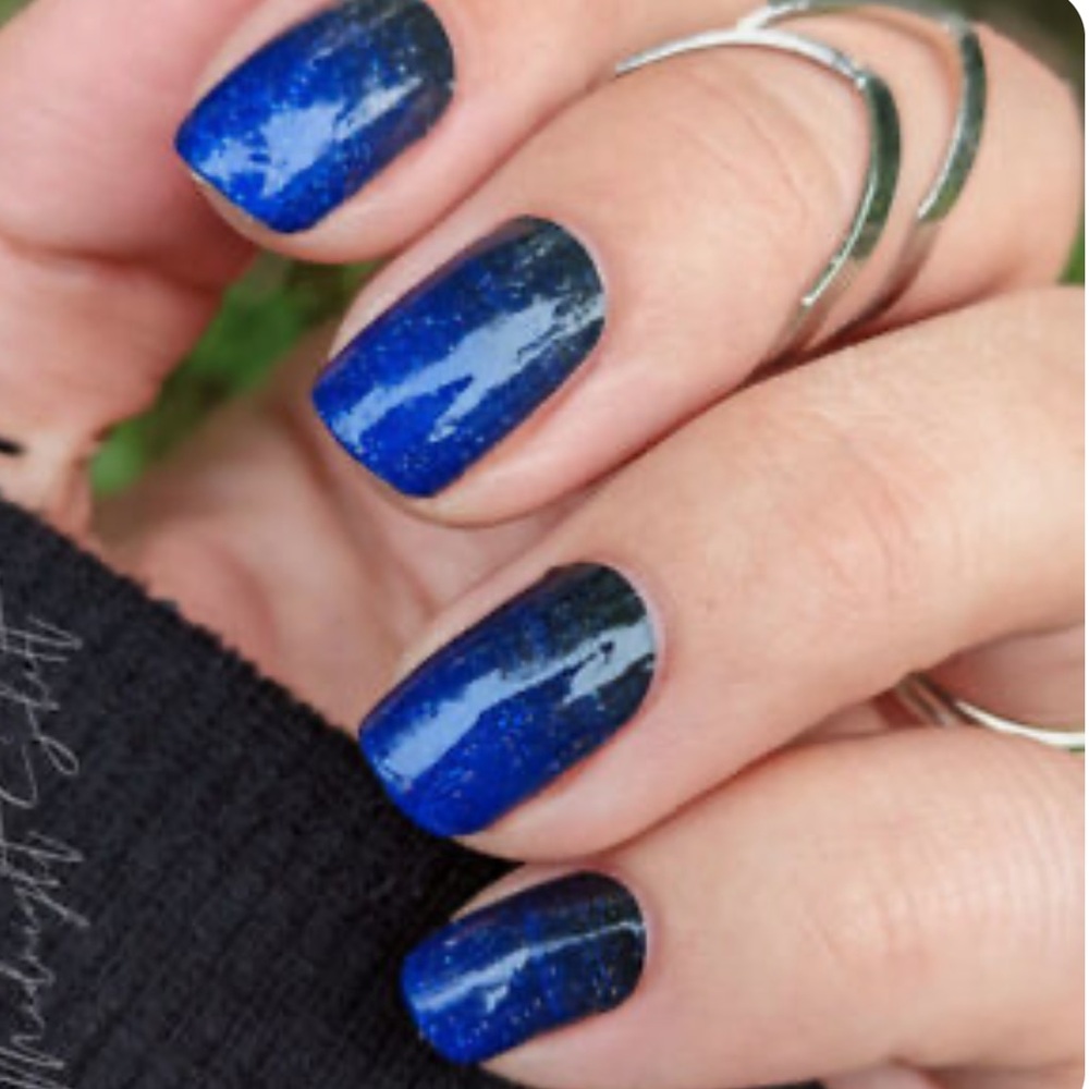 COLOR STREET (16) 100% Real Nail Polish Strips Color: MIDNIGHT SHIFT - Picture 6 of 6